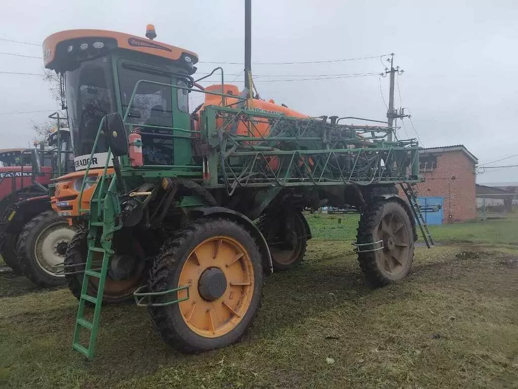 фотография продукта Опрыскиватель самоходный imperador 3100